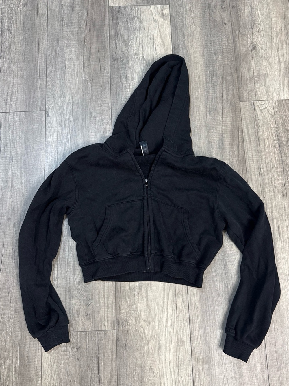 SKIMS Black Cropped Hooded Zip-Up Sweatshirt